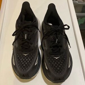 Hoka One One Womens Clifton 9 Fitness Workout Running Shoes size 9.5